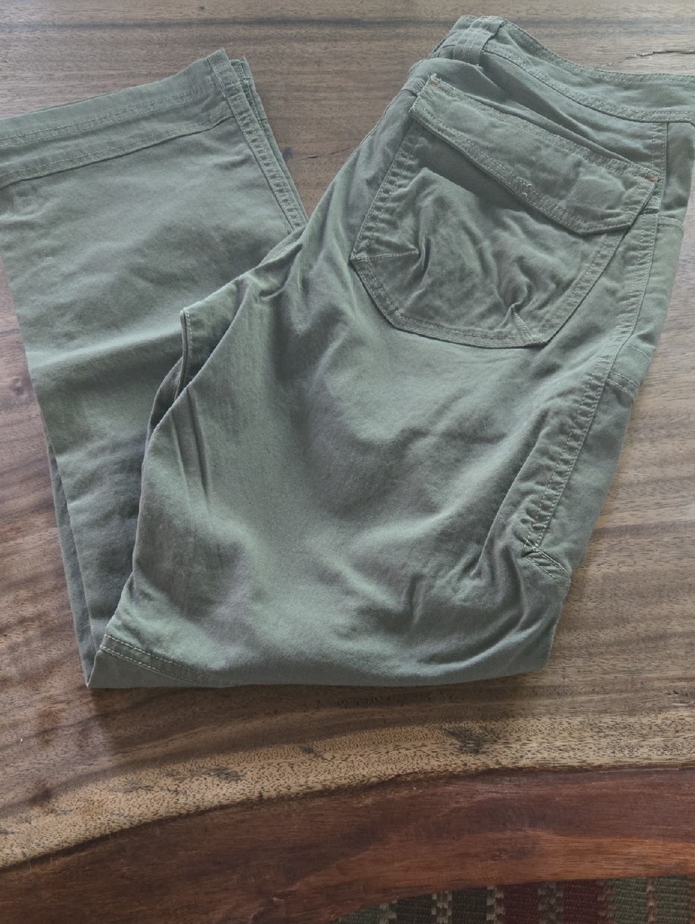 L.L. Bean Pant-new